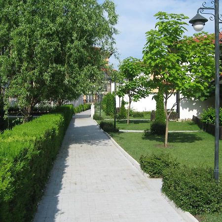 Apartcomplex Chateau Aheloy Exterior foto