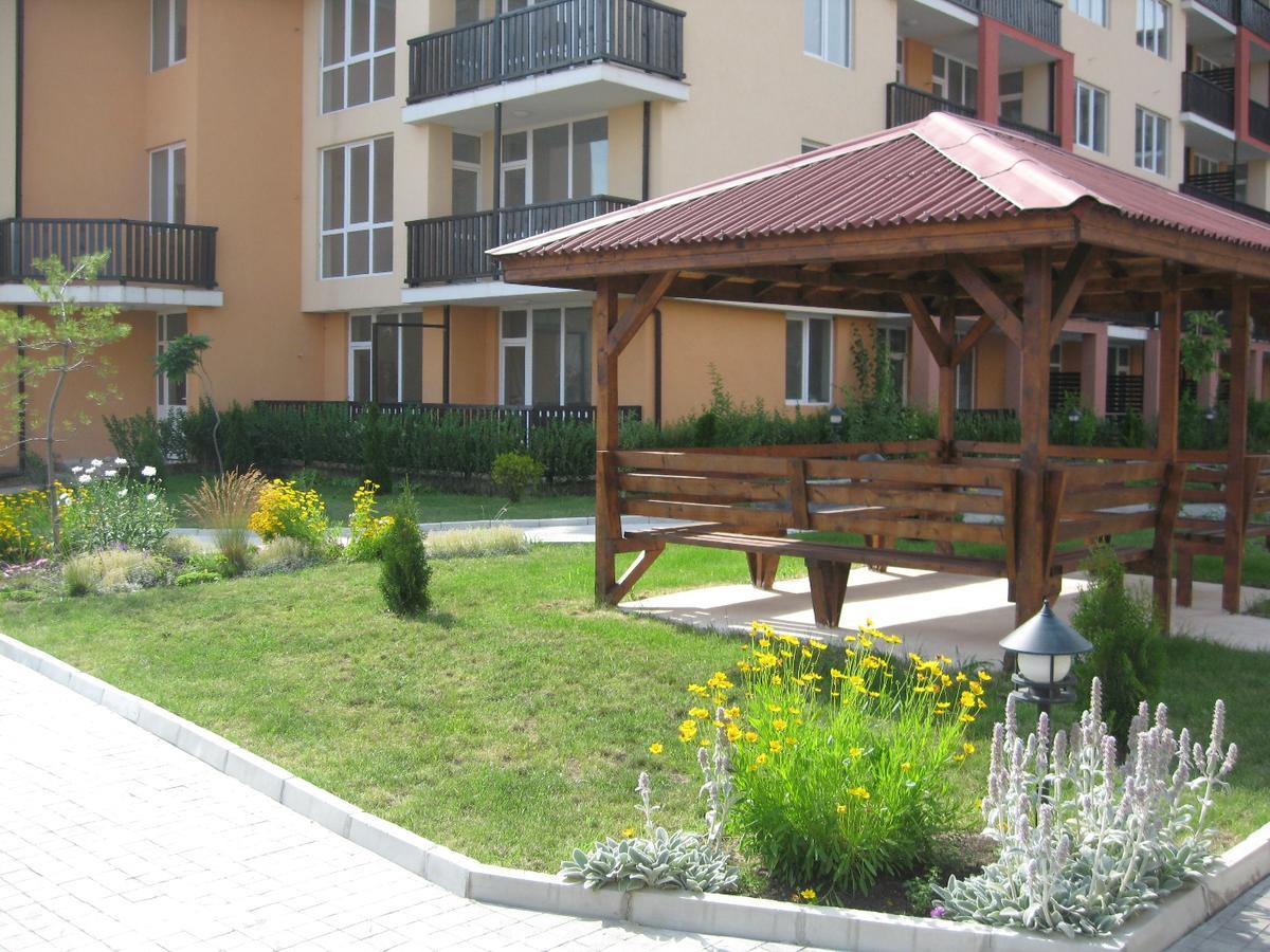 Apartcomplex Chateau Aheloy Exterior foto